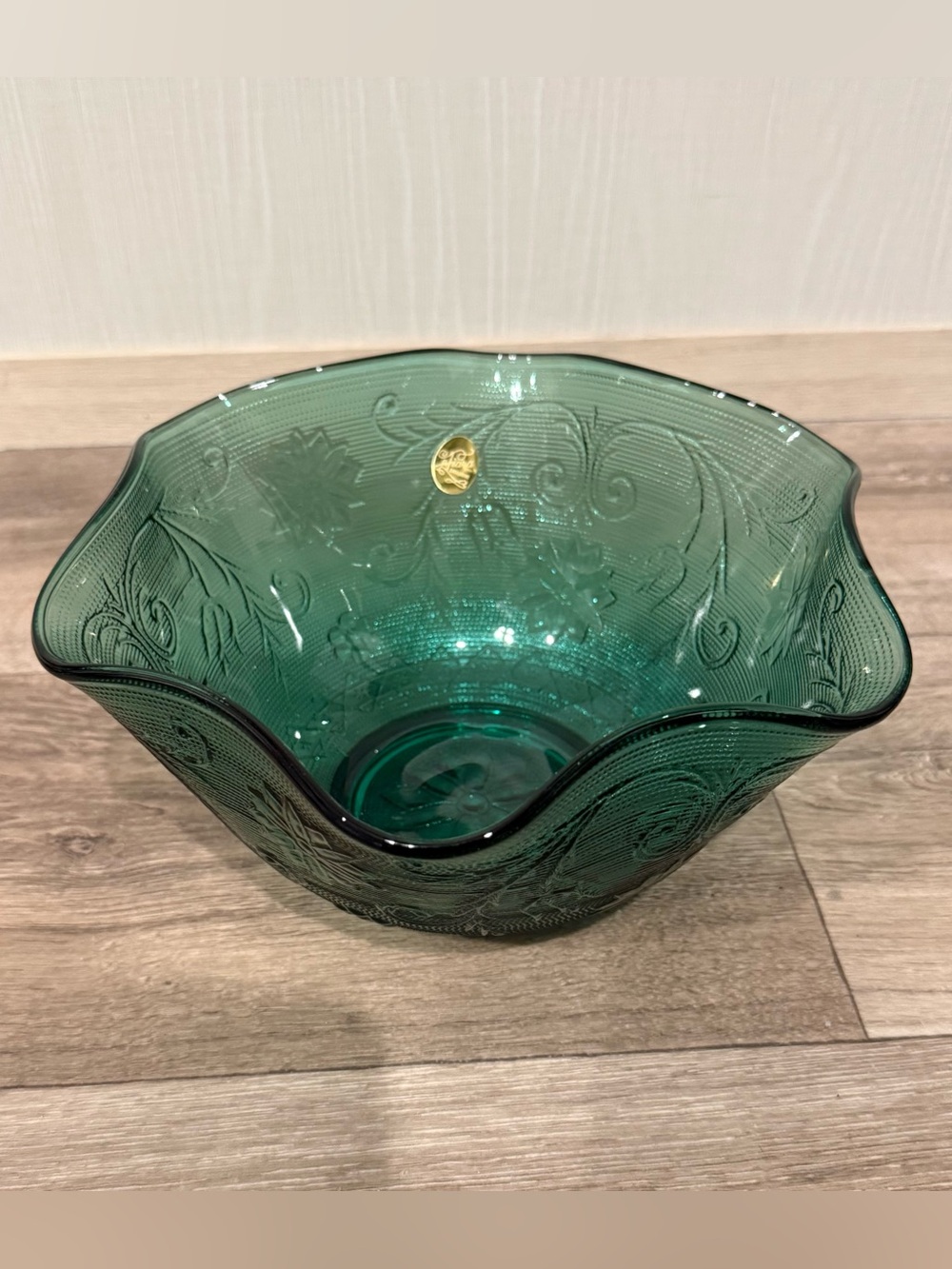 Tiara Sandwich Pattern Spruce Green Scalloped Edge Serving Bowl